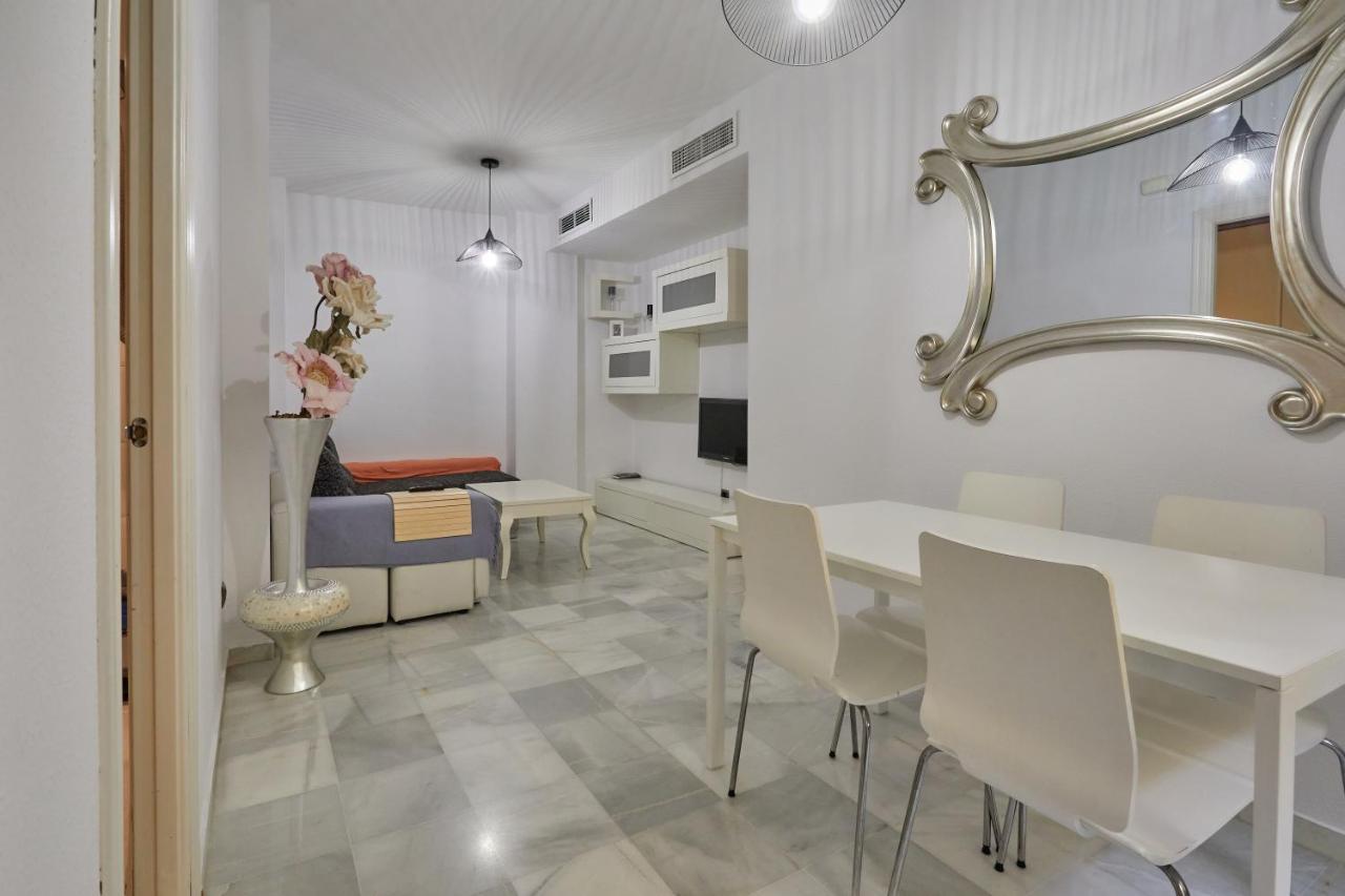 Two Bedrooms Leonor Davalos Σεβίλλη Εξωτερικό φωτογραφία